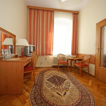 Hotel Zamkowy Слупск Екстериор снимка