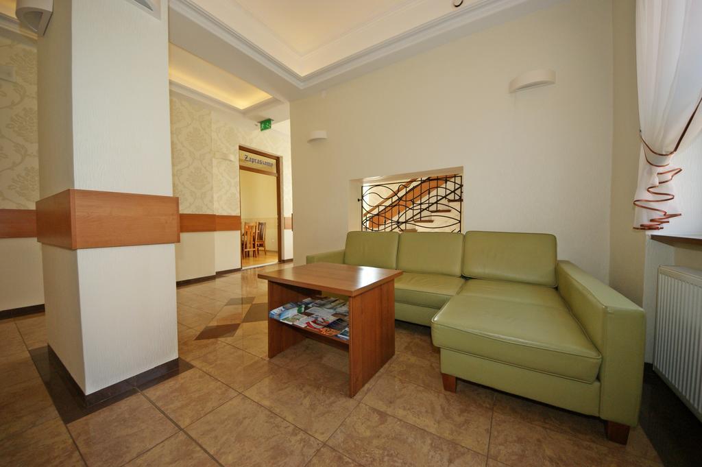 Hotel Zamkowy Слупск Екстериор снимка