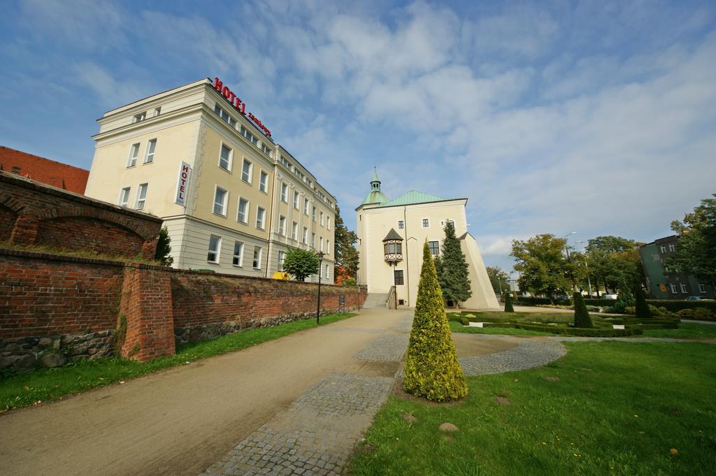 Hotel Zamkowy Слупск Екстериор снимка